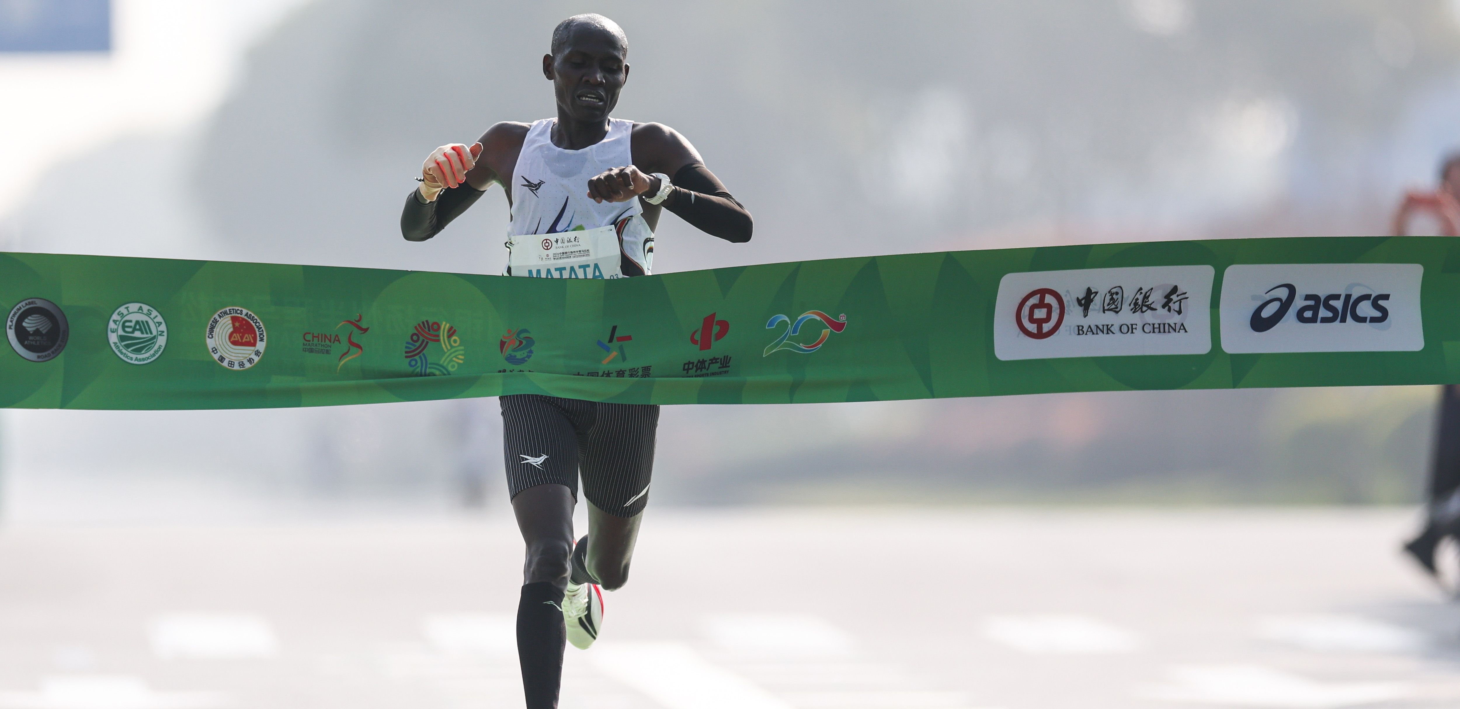 Alex Nzioka Matata at the Yangzhou Half Marathon