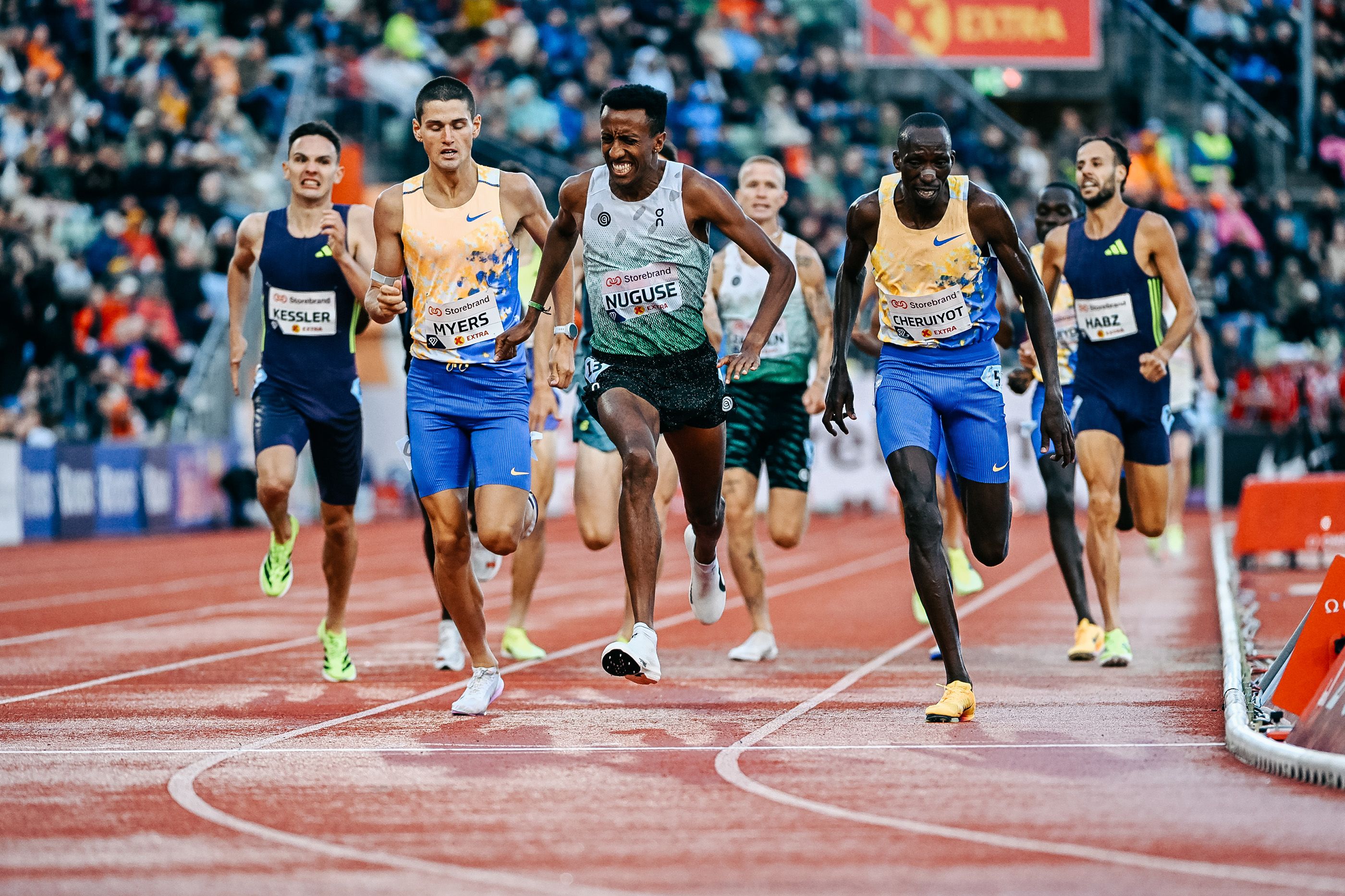 Yared Nuguse and Timothy Cheruiyot battle for the line in Oslo