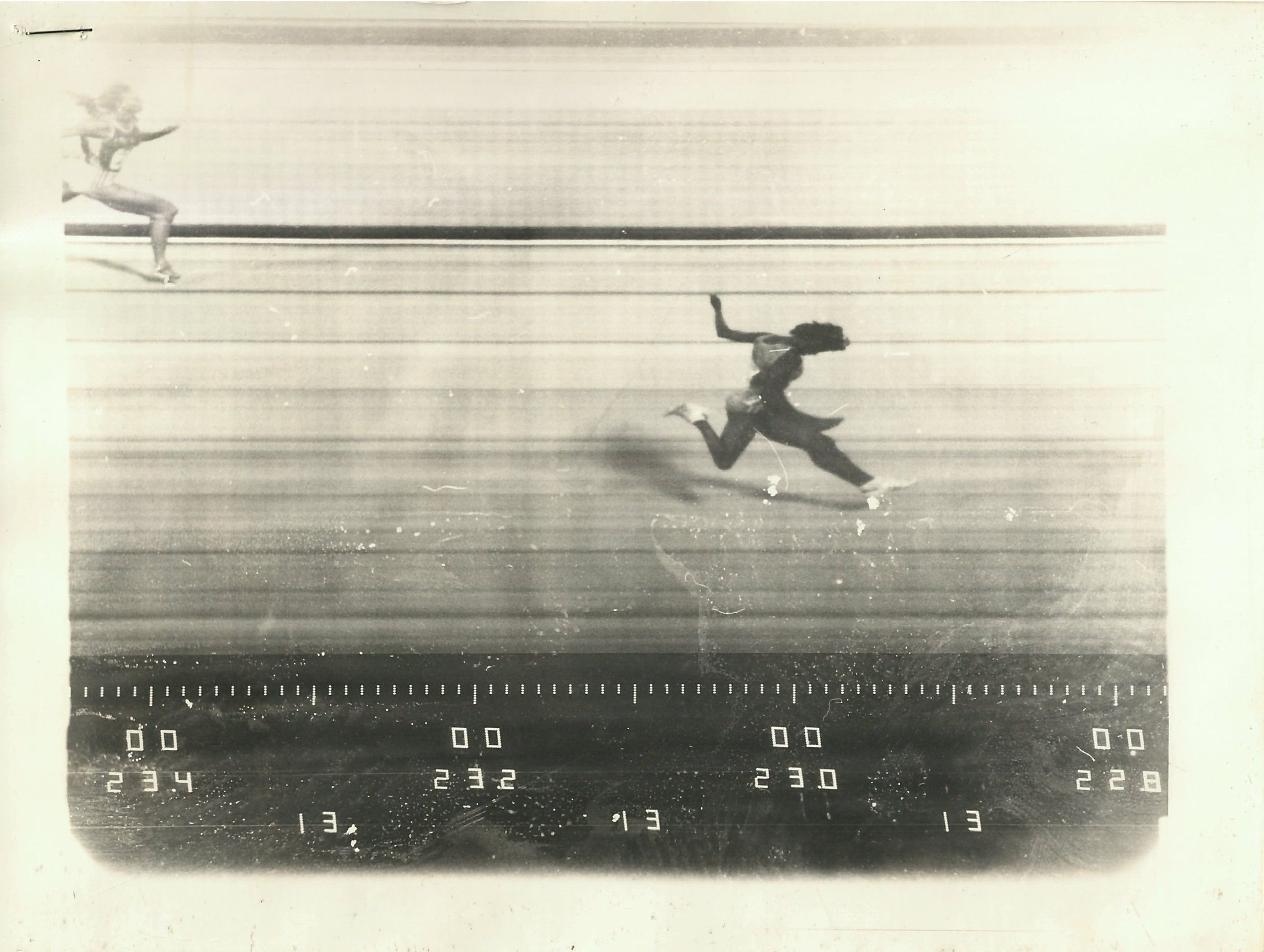 Photo finish of the heptathlon 200m at the 1986 Goodwill Games