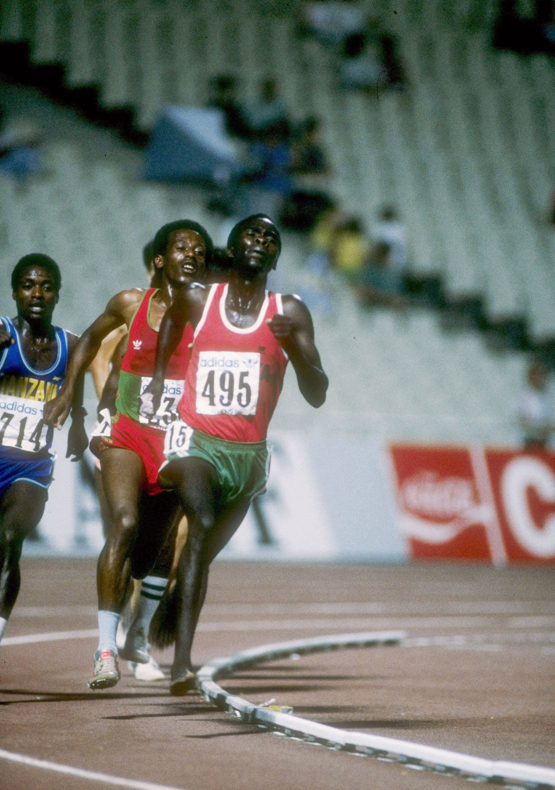 Peter Chumba on his way to winning the 1986 world U20 10,000m title