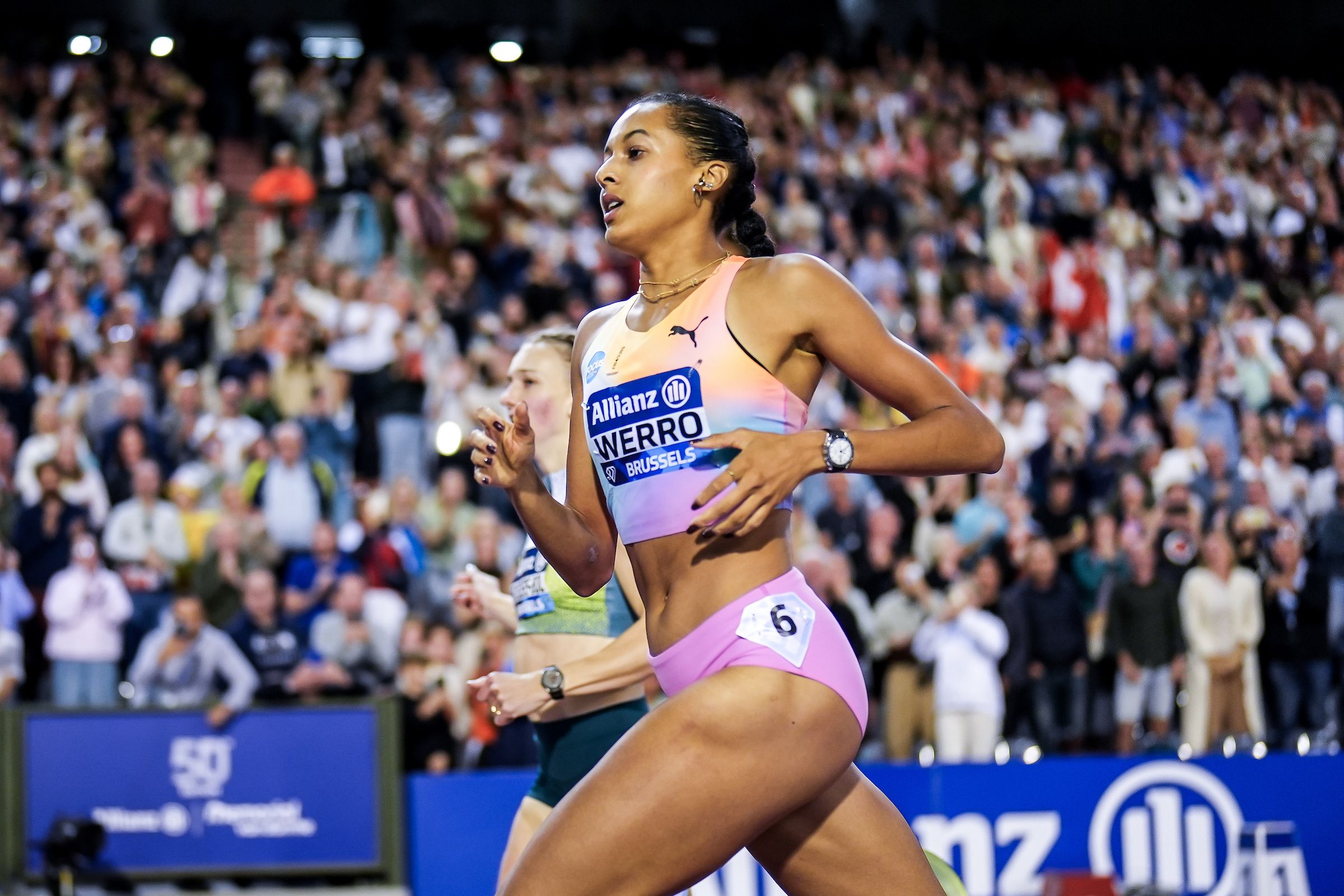 Audrey Werro wins the Diamond League 800m title