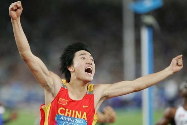 Liu Xiang equals the World record to take gold in the 110m Hurdles in Athens