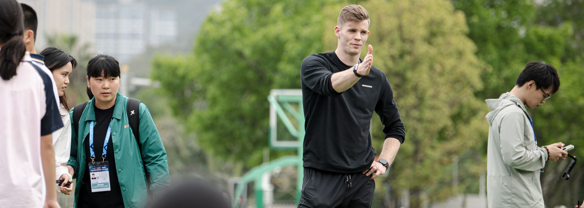 On an ordinary Thursday afternoon, the Shangwen school in Xiamen, which has been operating for less than two years, experienced a scene more bustling than its opening day