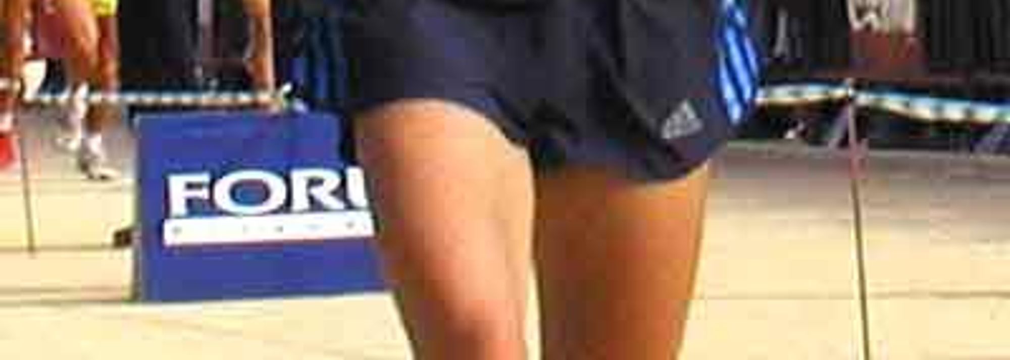 Spain's Fabian Roncero was the decisive winner of the Yecla cross country race on Sunday.