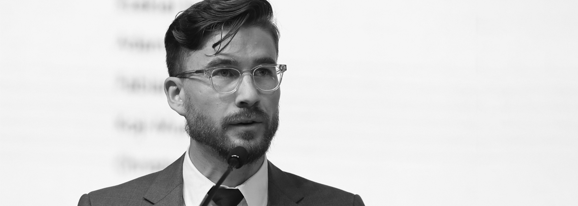 Spikes ATHLETES' COMMISSION World Athletics