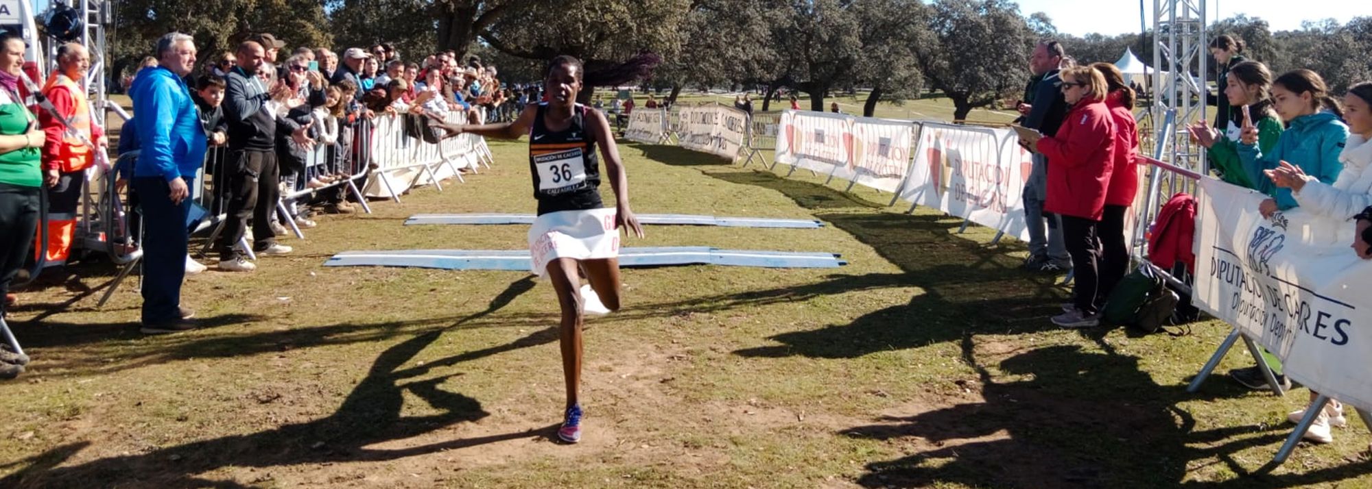 France's Yann Schrub and Kenya's Nancy Chepleting were comfortable winners at the Gran Premio Cáceres Campo a Traves