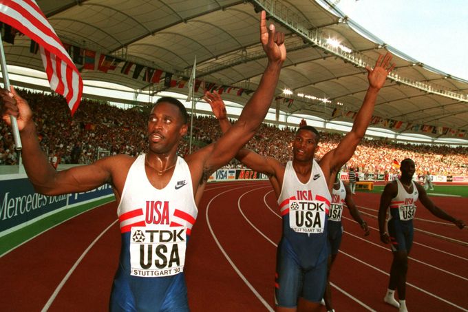 How did the athletes celebrate. Майк Пауэлл. Quincy Watts.