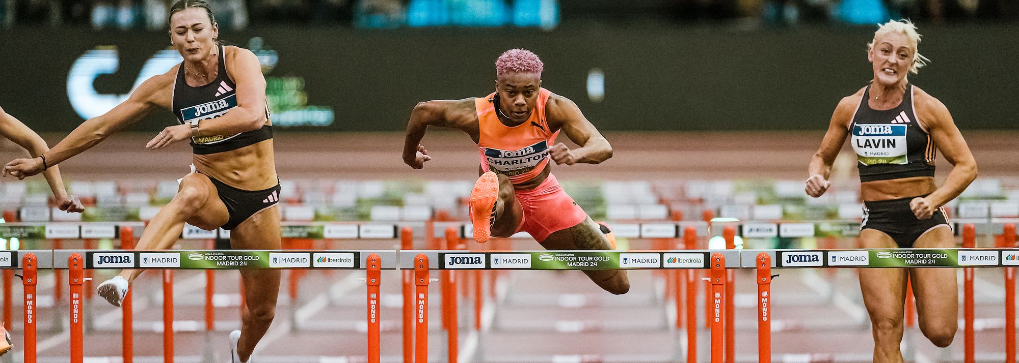 Devynne Charlton came within 0.01 of equalling her own world indoor 60m hurdles record to highlight the World Athletics Indoor Tour Gold meeting in Madrid on Friday (23).