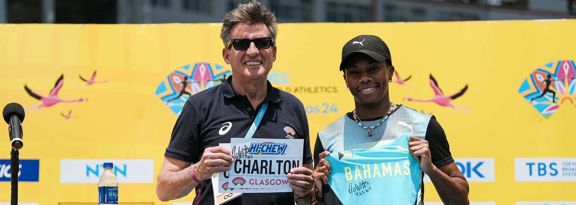 To mark the World Athletics Relays Bahamas 24, Devynne Charlton has donated to the Museum of World Athletics her Bahamian team singlet and name bib from the World Athletics Indoor Championships in Glasgow