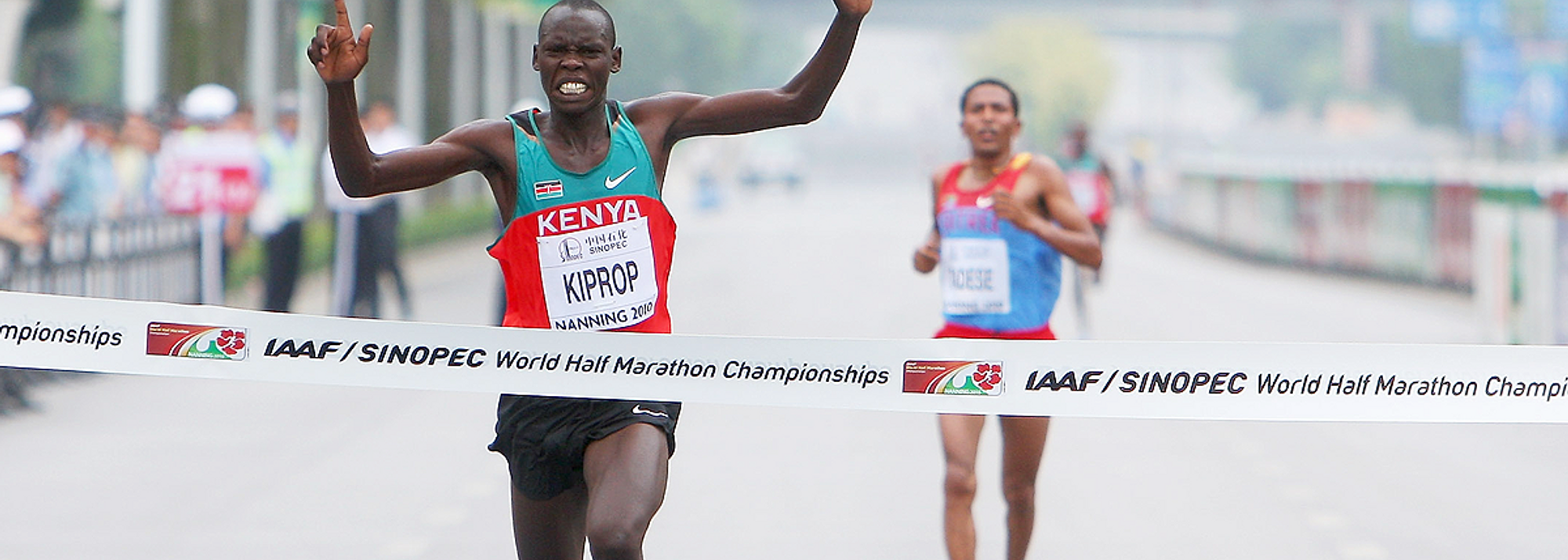 Nanning, China – After an epic battle over the final two kilometres, Wilson Kiprop of Kenya upset Zersenay Tadese to take the men’s title at the IAAF / SINOPEC World Half Marathon Championships in Nanning, China, today (16).<BR>
