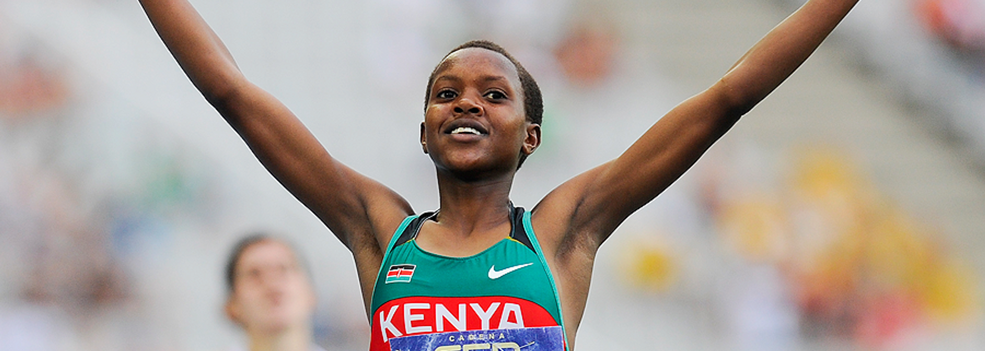Kenya’s Faith Chepngetich Kipyegon completed in style a brilliant hat trick of international medals as her overwhelming victory today comes after last year’s World Youth 1500m gold medal and the World Cross Country Junior medal also managed on the Spanish soil of Punta Umbría, where she ran barefoot.
