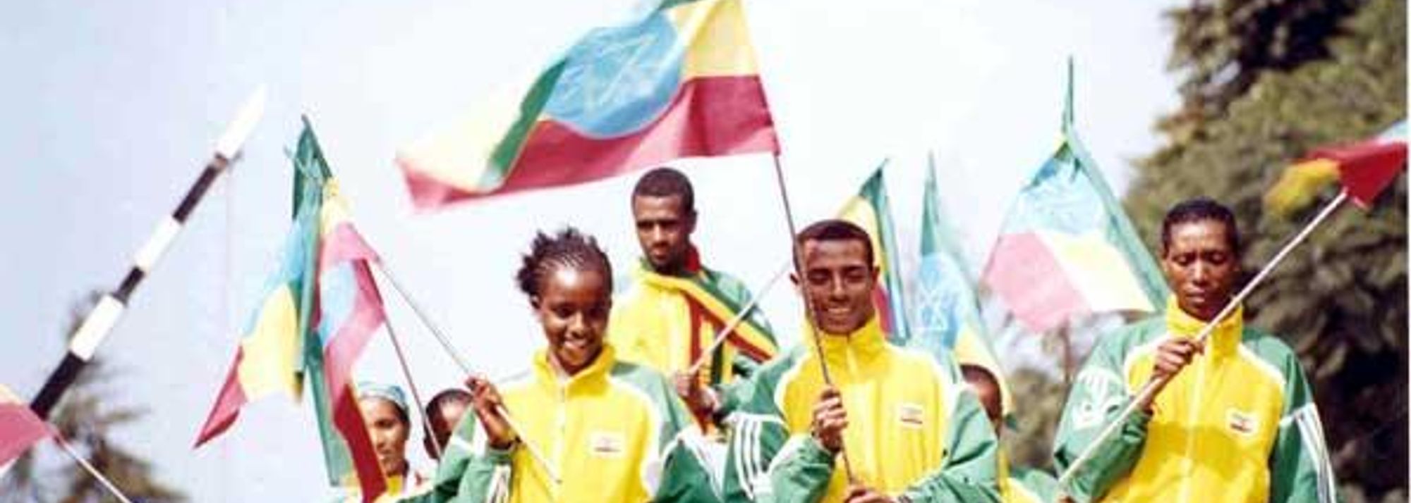 About 30,000 spectators packed the National Stadium this morning to welcome the victorious Ethiopian Athletics Team as it returned from the 9th IAAF World championships in Athletics, which closed in Paris last Sunday, 31 August.