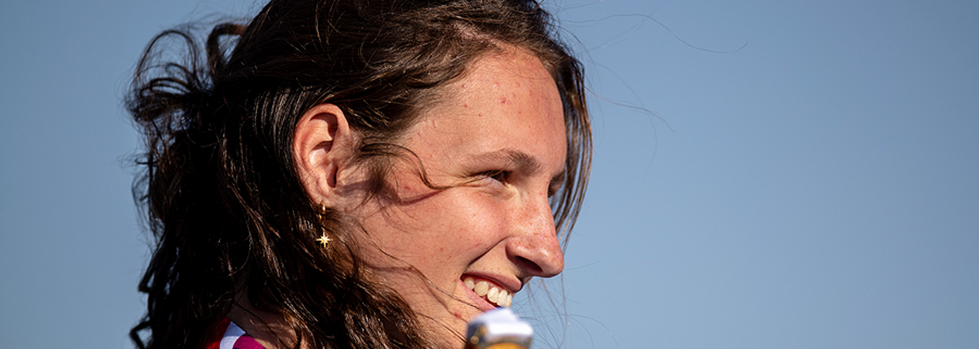 Though deciding medallists based on combined results makes for some head-scratching at the end of an event, the drama the format provides was evident on the fourth day of athletics at the Buenos Aires 2018 Youth Olympics Games on Sunday (14). No more so than in the women’s long jump, where a single centimetre separated the three medallists after a bout of last-round drama.