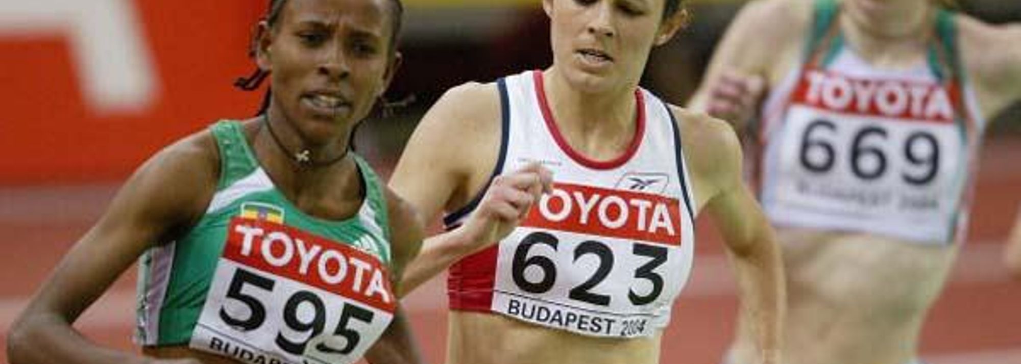 Slowish tactical 3000m races are the norm at major indoor championships but often offer great spectacles. Ken Nakamura gives his brief analysis of the respective merits of both the men’s and women’s 3000m at the 10th IAAF World Indoor championships in Budapest, Hungary (5 – 7 March).