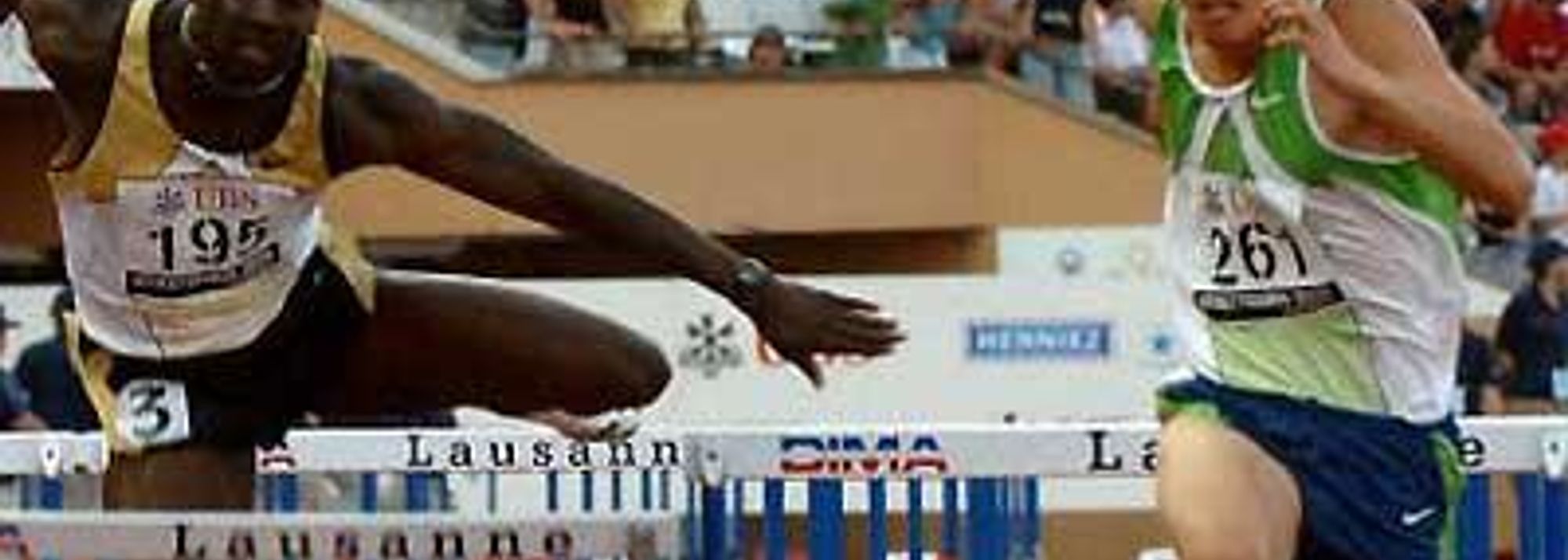 NEWS FLASH Liu Xiang 12.88 World 110m Hurdles record stunner NEWS