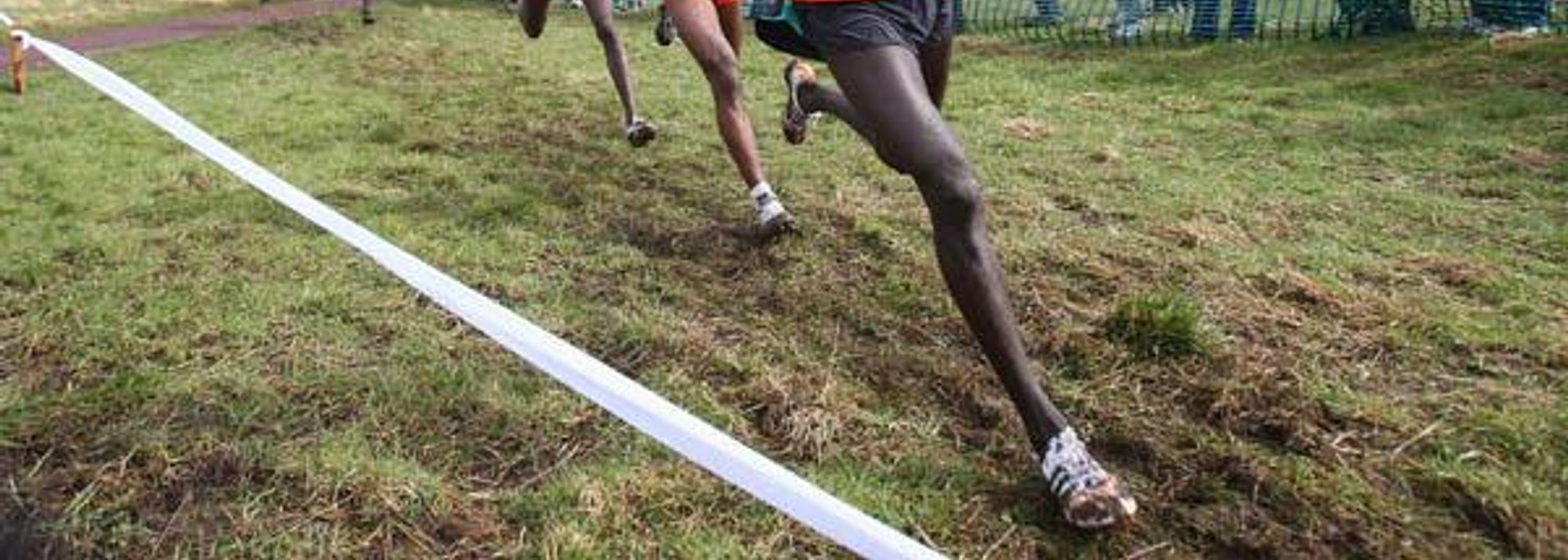 After three years in Kenyan hands, Ethiopia regained the Junior Men’s individual title over 8 kilometres today as Ibrahim Jeilan used his proven track speed to see off his challengers in the <STRONG>36th IAAF World Cross Country Championships </STRONG>at Holyrood Park. Jeilan, the World Junior 10,000m champion, thus made up for his failure to finish in the corresponding race in Mombasa last year and for his fifth place in Fukuoka two years ago.