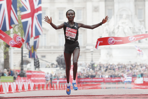 Keitany breaks women's-only world record at London Marathon | REPORT |  World Athletics