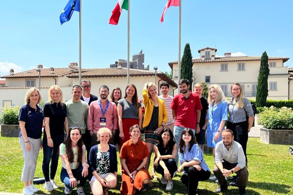 Young journalists join the stars in Florence | NEWS - Vimarsana News