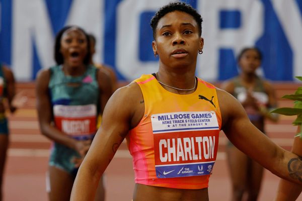 Charlton Shatters World 60m Hurdles Record in New York with 7.67 Seconds: FLASH