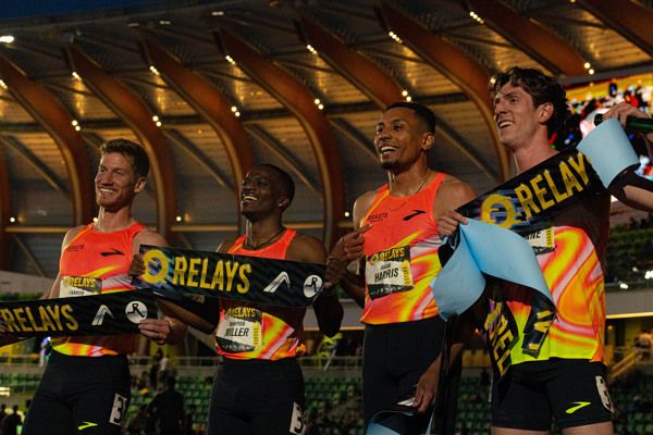 REPORT: American quartet smashes world record for distance medley relay in Eugene