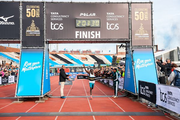 Kipchumba and Desta return to defend Amsterdam Marathon titles
