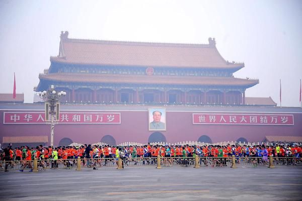 Mass run 10km means local runners can rub shoulders with the marathon ...