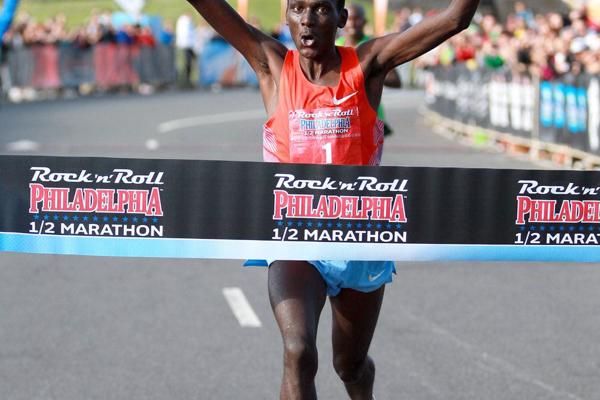 Kisorio blazes 58:46 at Philadelphia Half Marathon, fastest | NEWS | World Athletics