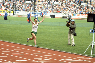 rob-de-castella-1983-world-marathon-champion