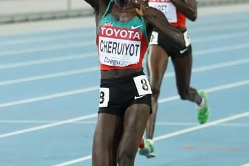 tiny-cheruiyot-now-biggest-thing-in-distance