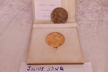   Kenyan Julius Sang's gold medal from the 4x400m relay from the 1972 Olympic Games