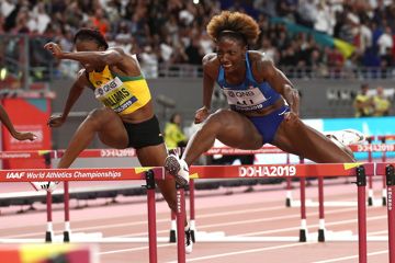 nia-ali-hurdles-mother-usa