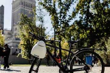 For the dynamic monitoring in Warsaw, we mounted our sensor on a bike and followed the marathon route