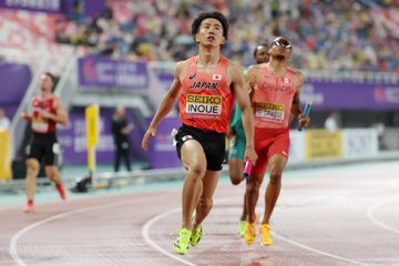 guangzhou-25-report-4x100m-heats