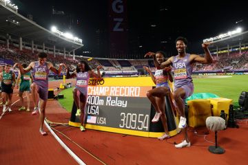guangzhou-25-report-4x400m-final