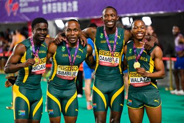 guangzhou-25-report-4x100m-finals