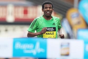 haile-gebrselassie-great-south-run-2014