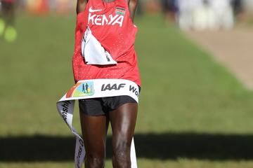 kamworor-successfully-defends-world-cross-cou